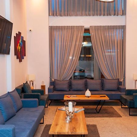 Meni Hotel & Apartments أثينا المظهر الخارجي الصورة